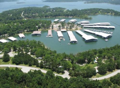 The Vista — 4-Star Luxury Hotel in Branson, United States