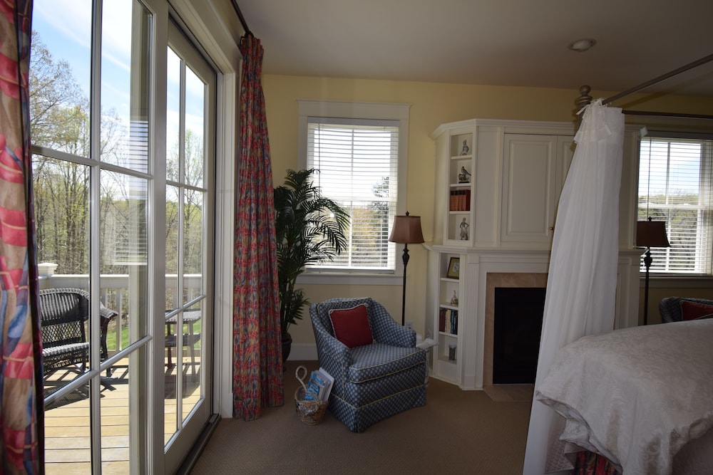 Cedar Spring Inn & Spa - photo 15