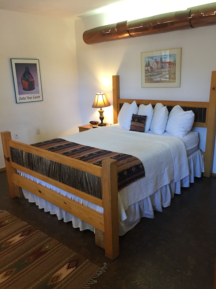 Guadalupe Inn - photo 16
