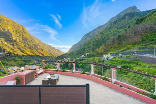 Du.Val Madeira Valley Villa — 4-Star Luxury Hotel in Ribeira Brava, Portugal