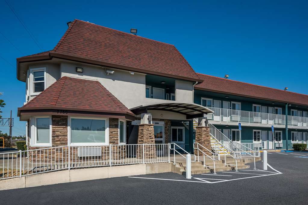 Red Roof Inn Sacramento Elk Grove - photo 2