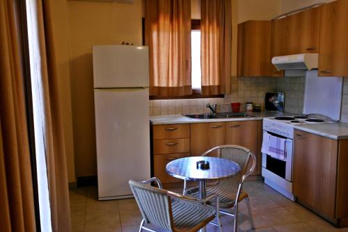 Roula Rooms — Stratonion — photo 3