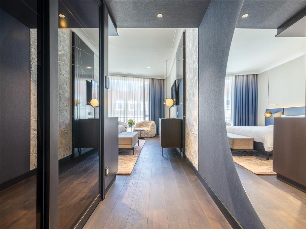 ICONS EHBB rooms DELUXE ROOM