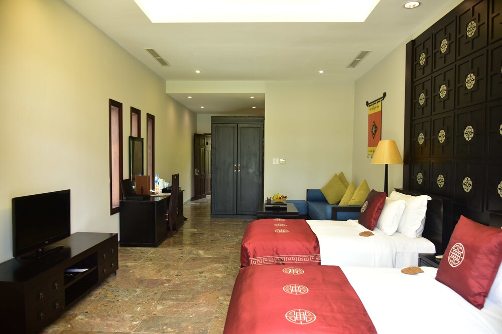 Lapochine Beach Resort — Hue — photo 3