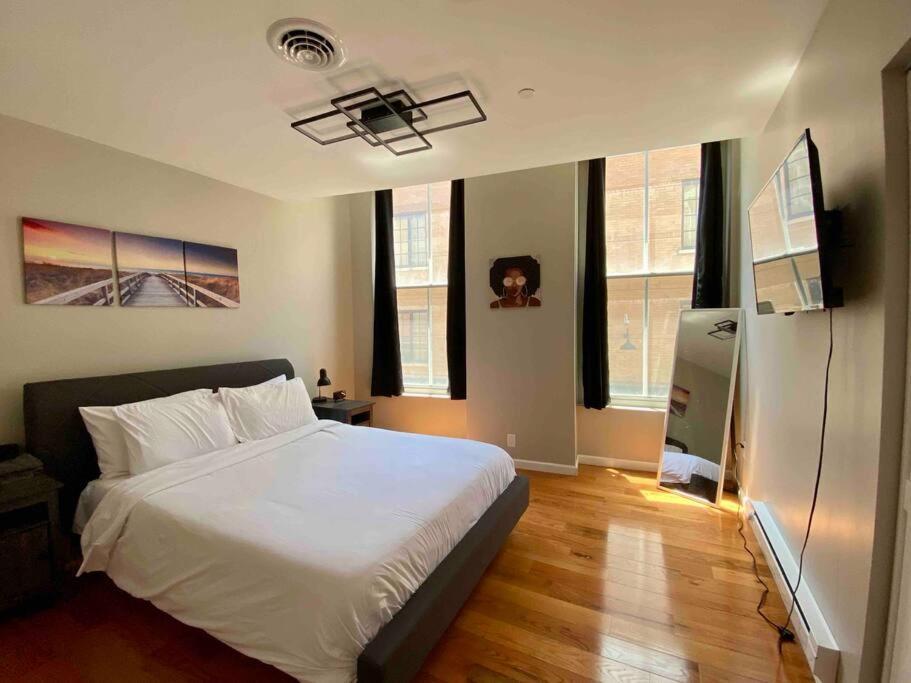 Downtown Albany 2 Bedroom Workstation @ The Mark