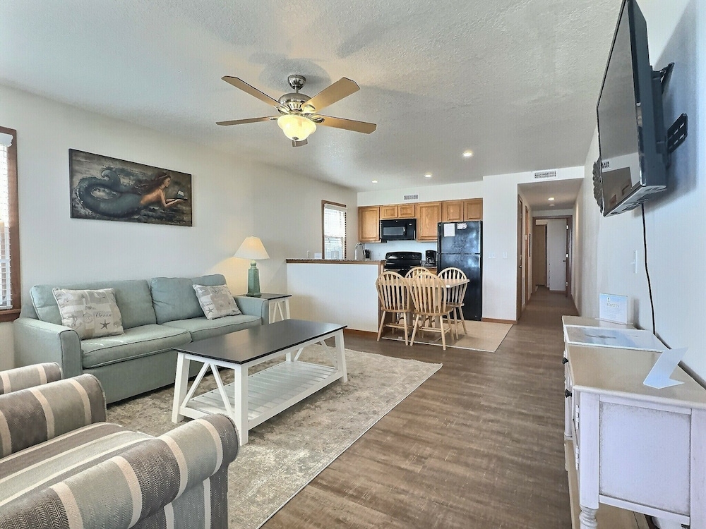 Lighthouse View Oceanfront Lodging - photo 46