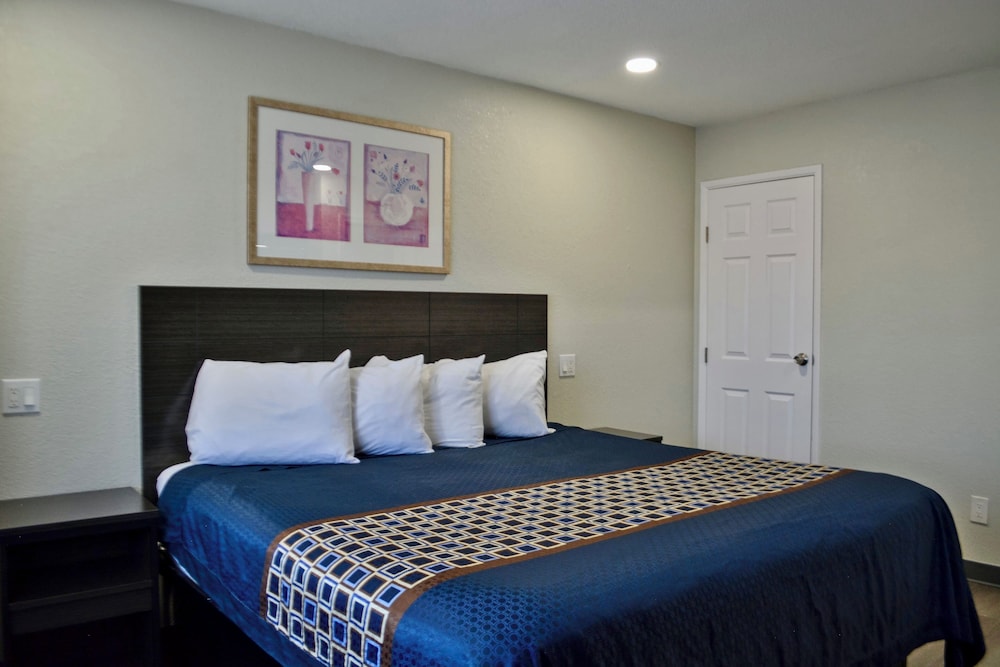 The Maverick Motel Main Street USA Collection by PNW Hospitality - photo 35