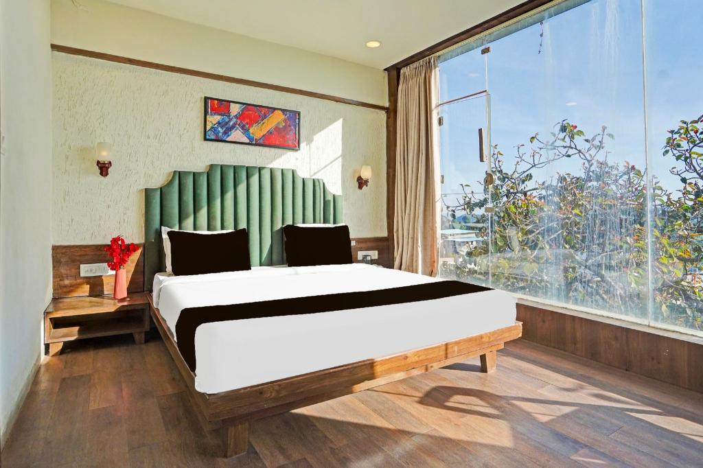 Collection O Arvind Marg Pachamarhi in Pachmarhi, India