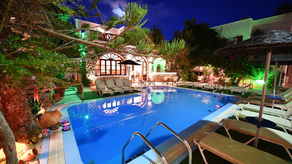 Philoxenia Hotel & Studios in Emporeio, Greece