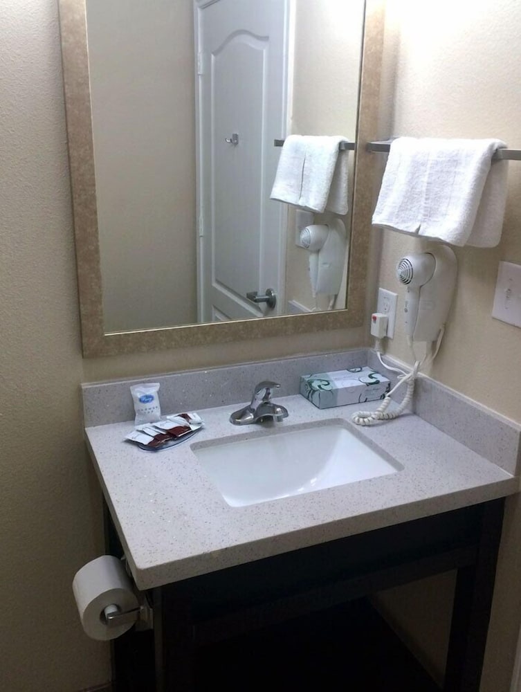 Residency Suites Cotulla - photo 27