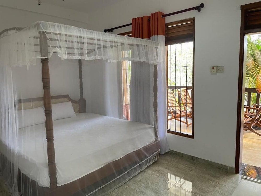 Lake View Villa Tangalle — 4-Star Luxury Hotel in Tangalle, Sri Lanka