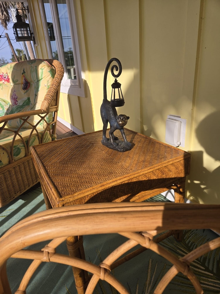 NEW Jungle Paradise Treehouse Suite With Resort Amenities Elevator Access Outdoor Kitchen Lagoon Lazy River Pool RV Hook up - photo 38
