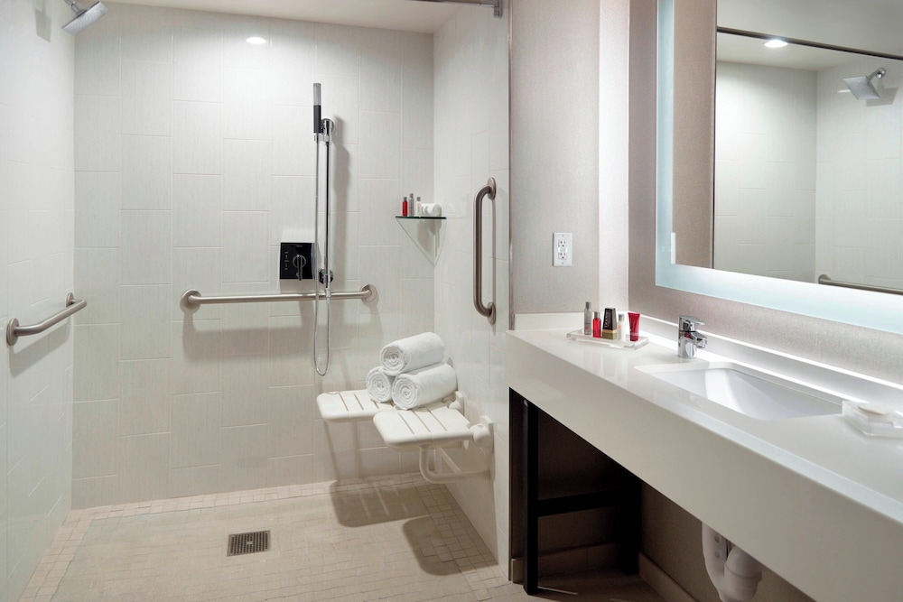 Marriott Columbus University Area - photo 22