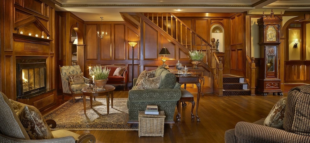 Mirror Lake Inn Resort & Spa - photo 2