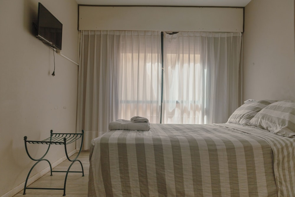 Hotel Hostal del Rey in Puerto Madryn, Argentina