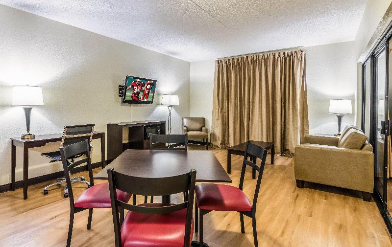 Red Roof Inn & Conference Center Wichita Airport - photo 14
