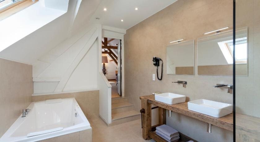 La Ferme Du Vert in Calais, France