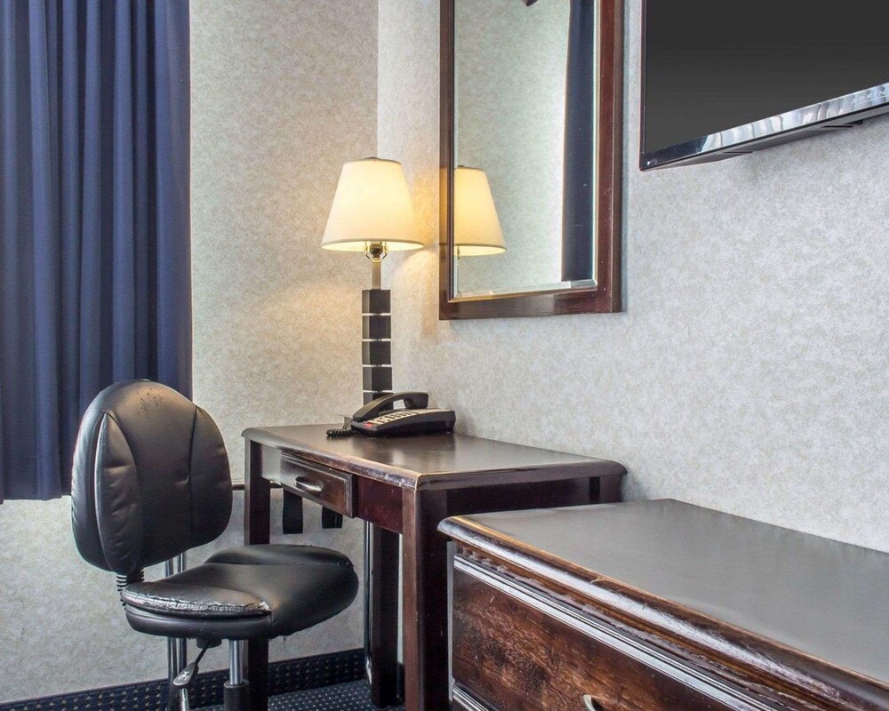 Paramount Inn - photo 19
