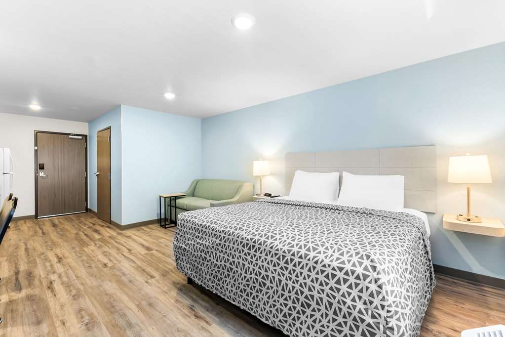 Woodspring Suites Bluffdale Salt Lake City - photo 7