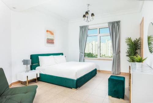 Dreamy and Spacious 3BR Unique Palm Jumeirah — 5-Star Luxury Hotel in Dubai, United Arab Emirates