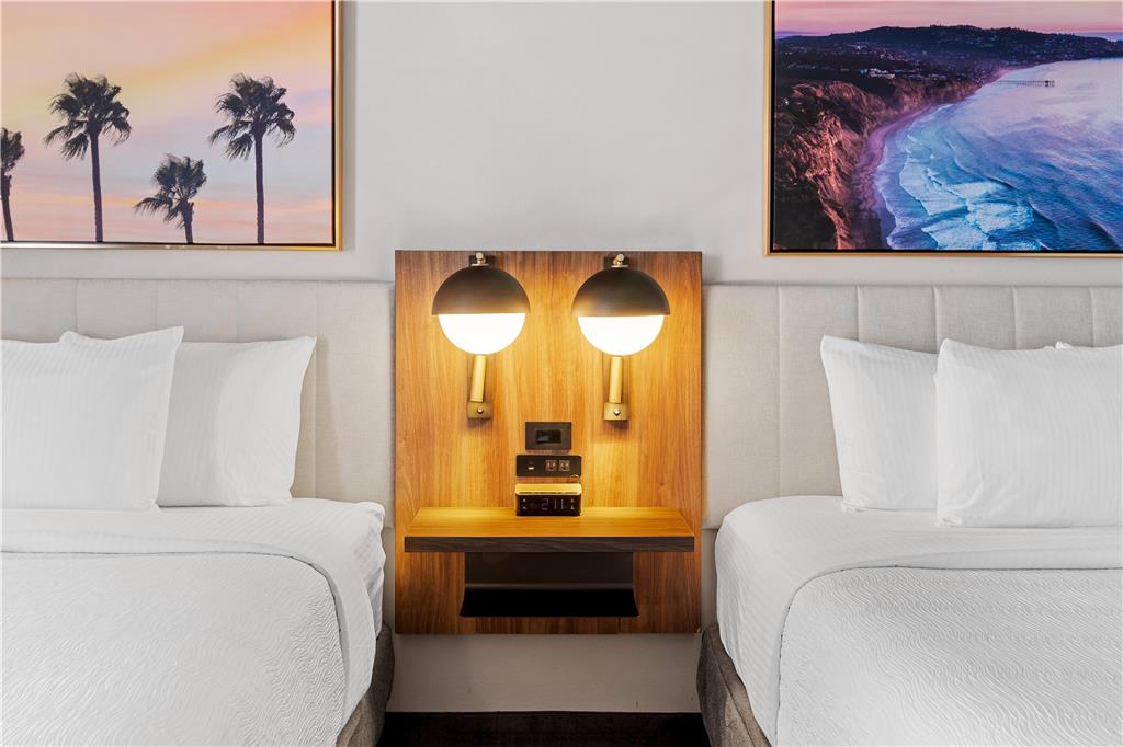 La Quinta Inn & Suites by Wyndham La Habra - photo 59