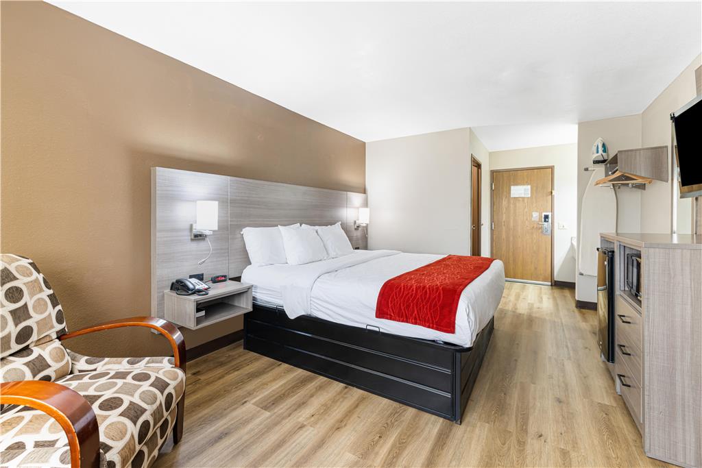SureStay Plus Hotel by Best Western Kearney Liberty North - photo 13