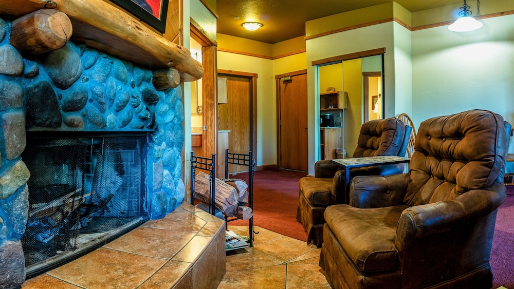 Callahan's Mountain Lodge - photo 24