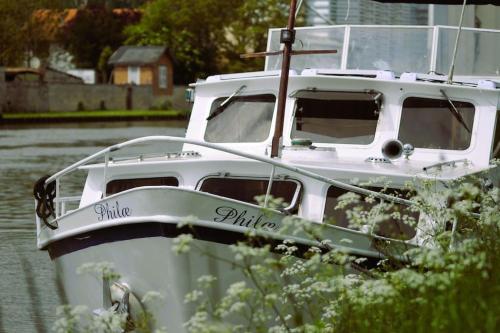 C La Vie Proche Fontainebleau Bateau — Nemours