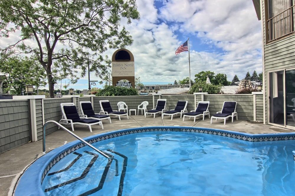 Pointes North Inn - photo 36