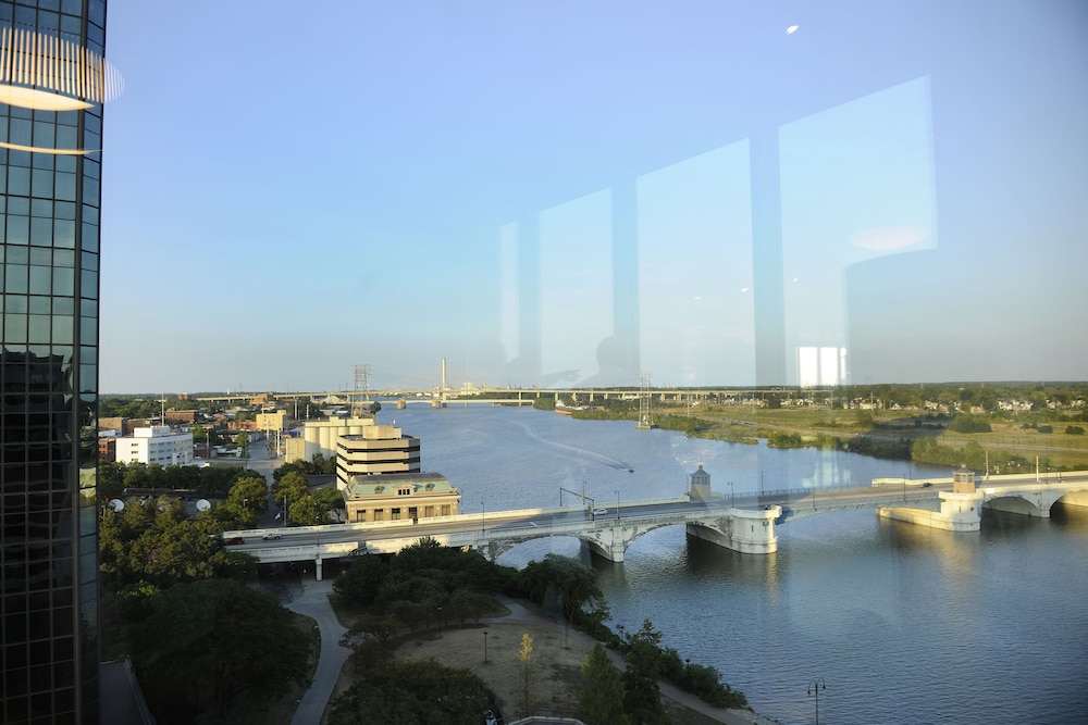 Renaissance Toledo Downtown Hotel - photo 81