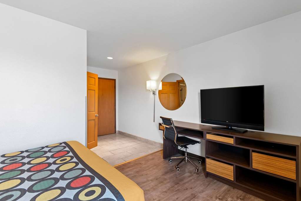 Super 8 by Wyndham Elizabethtown - photo 23