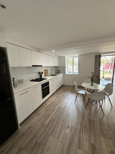 2BR Terrace Bagrati View Parking