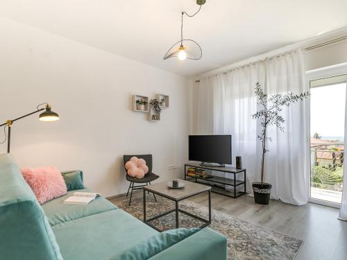 City Center Apartment with private garden and BBQ — 4-Star Luxury Hotel in Porec, Croatia