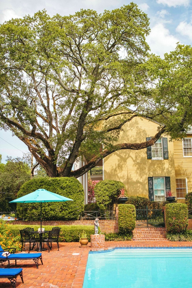 Anchuca Historic Mansion & Inn - photo 84