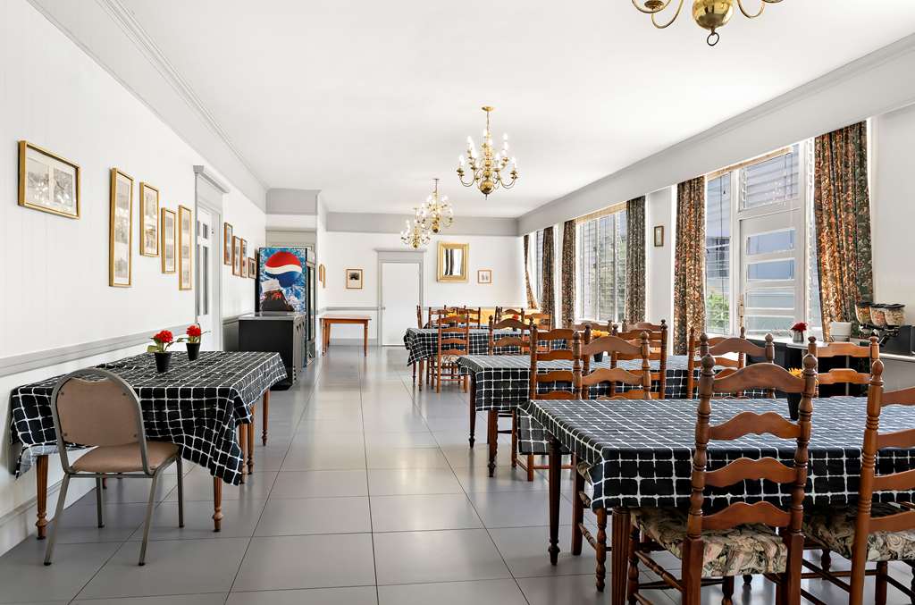 Americas Best Value Inn Historic Clewiston Inn - photo 46