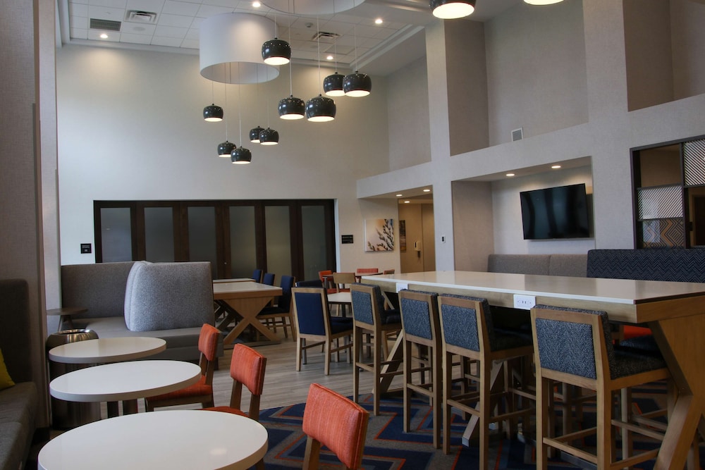Hampton Inn & Suites Olean - photo 61