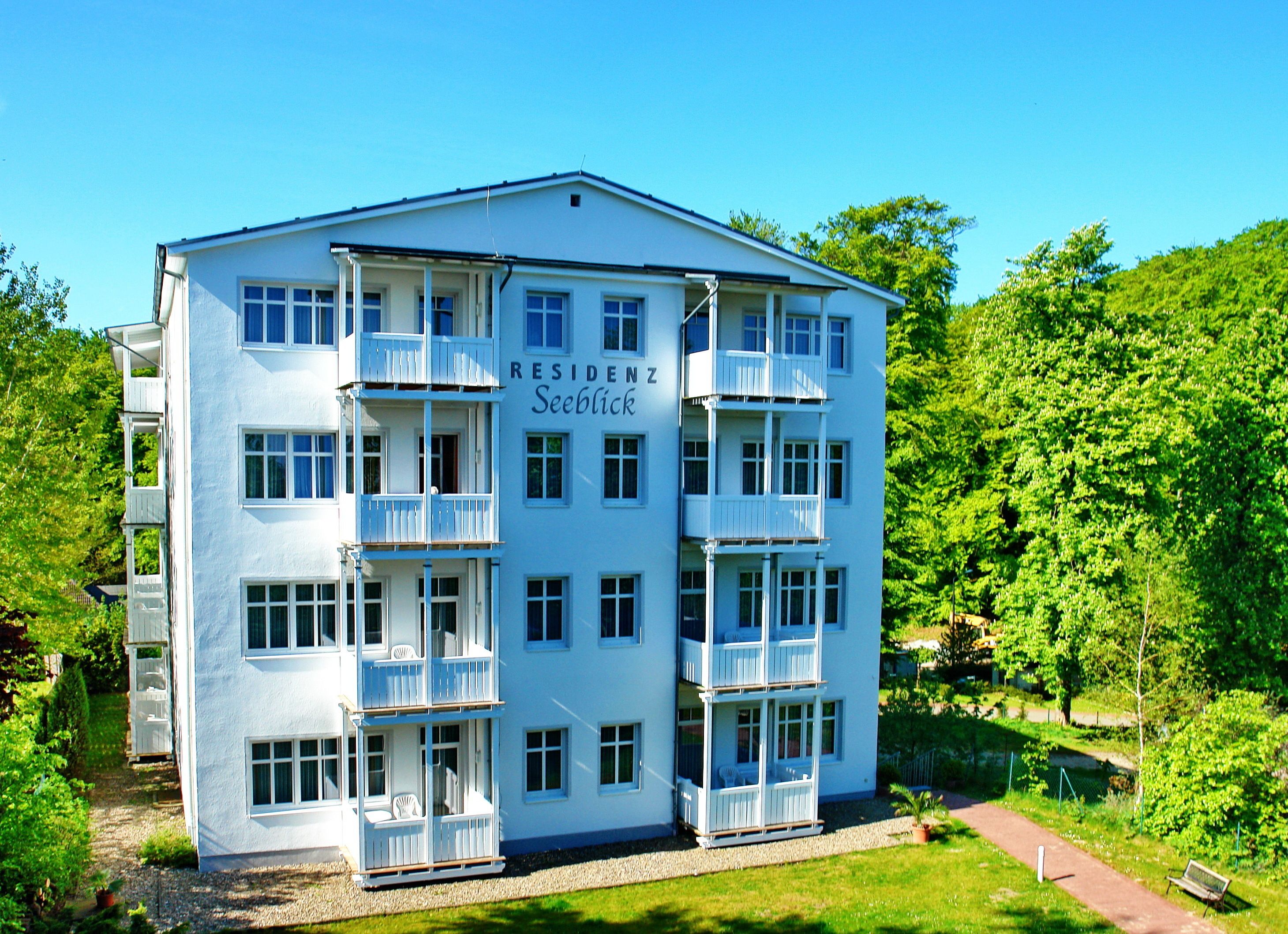 Studio 26 Residenz Seeblick mit seitlichem Meerblick — 4-Star Luxury Hotel in Ostseebad Sellin, Germany