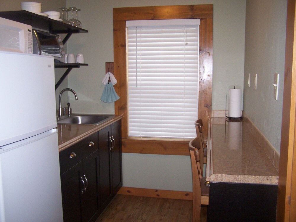 Blanco County Inn - photo 51