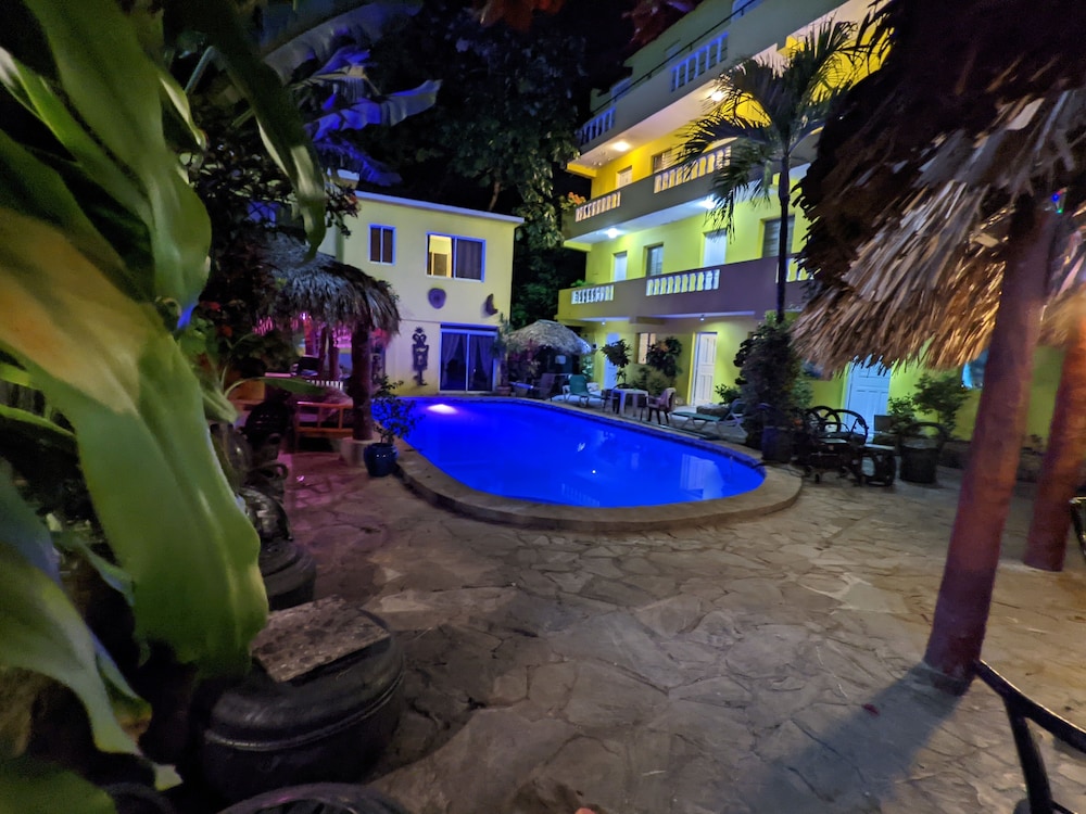 Coco Hotel - carbon neutral hotel in Sosua