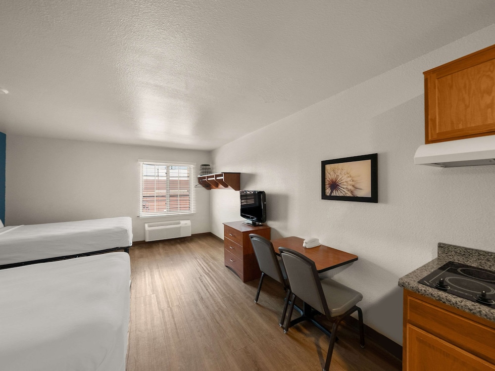 WoodSpring Suites Rockwall East Dallas - photo 10