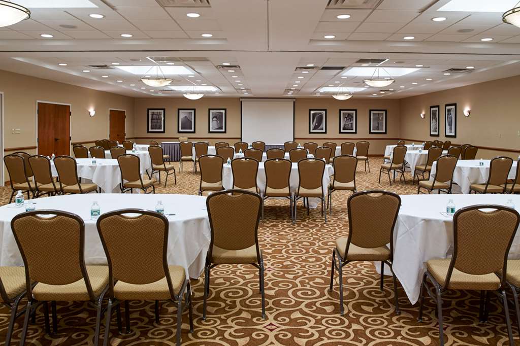 Clarion Hotel Portland Airport ME - photo 13