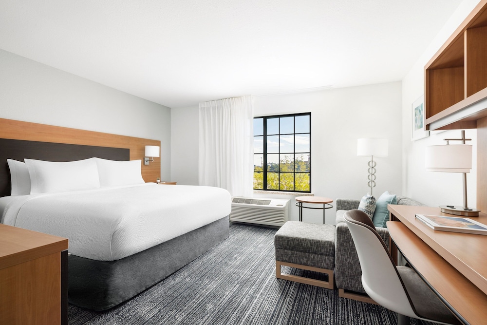 TownePlace Suites Roswell - photo 23