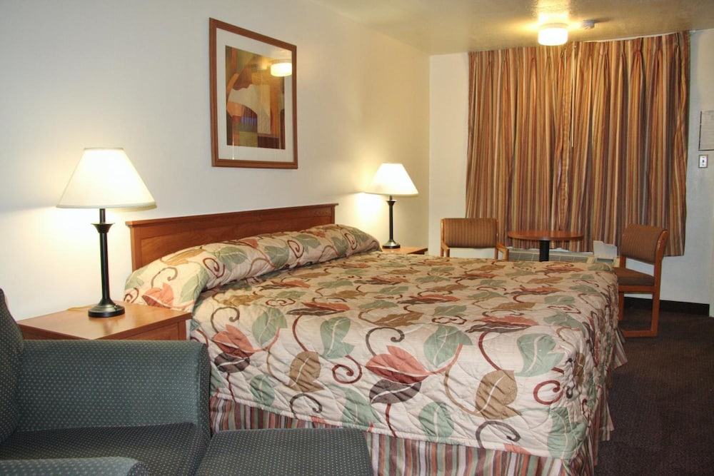 Premier Inns Metro Center - photo 20