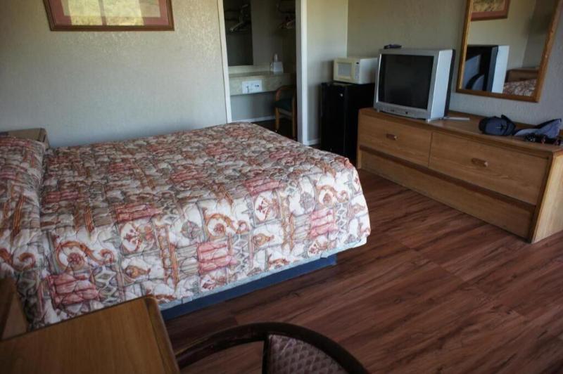 Executive Inn & Suites Texas - photo 5