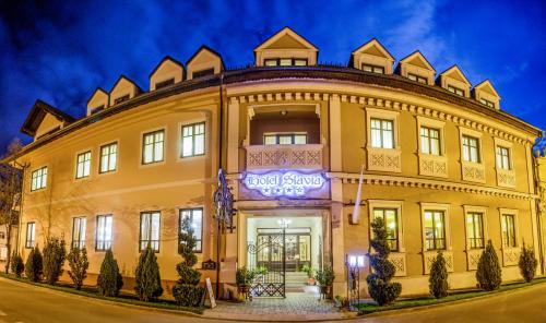 Hotel Slavia — hotel in Salonta