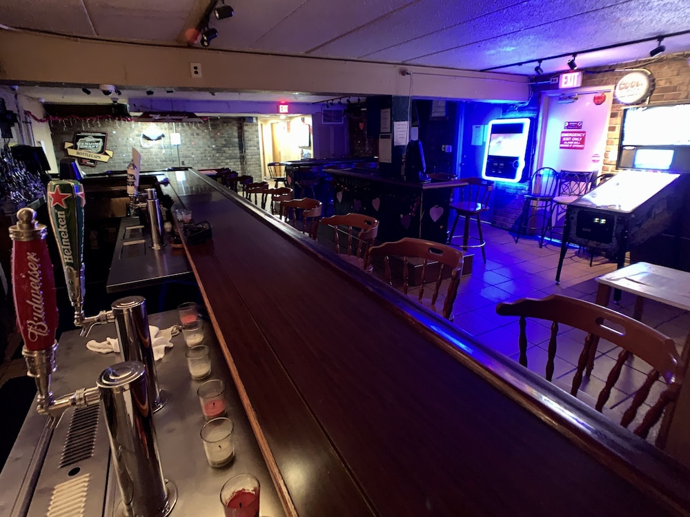 Neshaminy Inn - photo 4