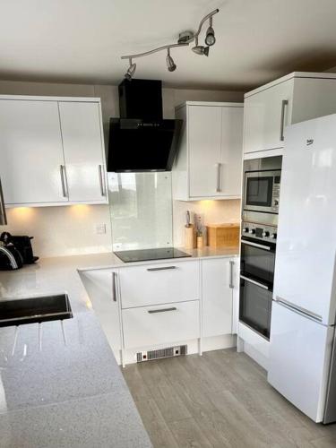 Lighthouse Cottage With Hottub — 4-Star Luxury Hotel in Aberdeen, United Kingdom