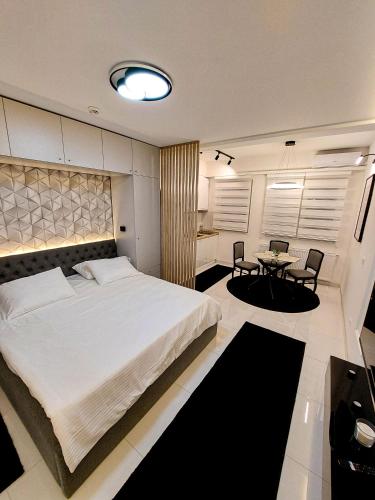 A'dors Apartments — 4-Star Luxury Hotel in Skopje, Republic of Macedonia