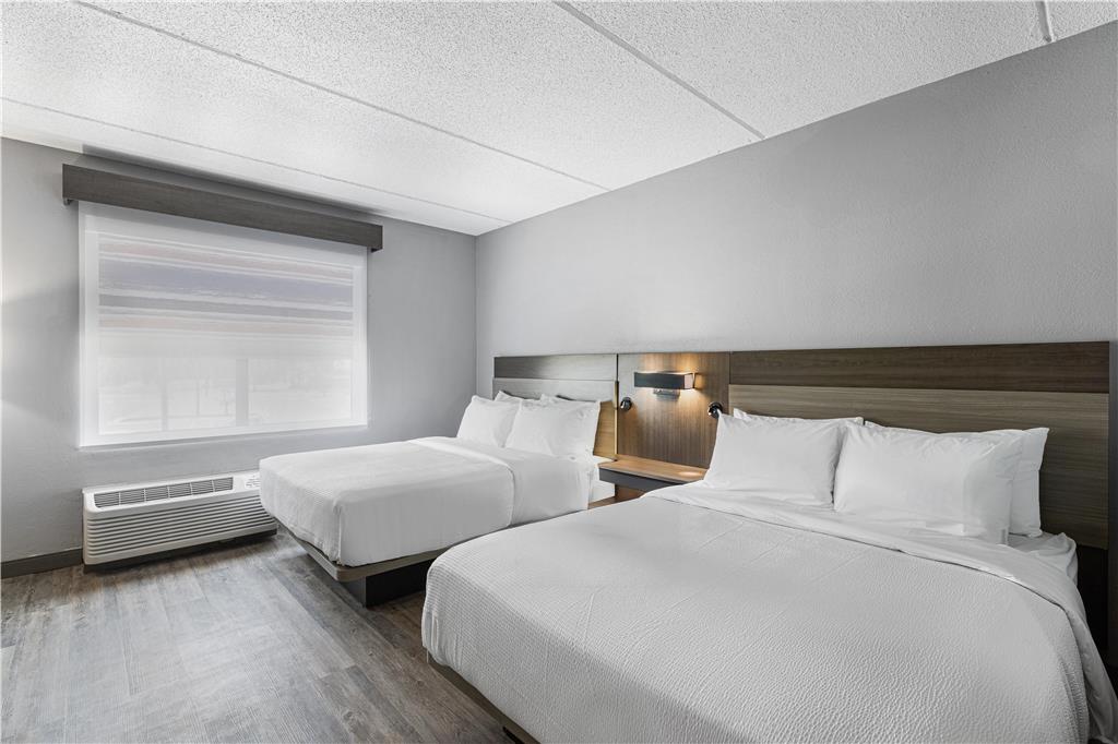 Best Western Plus Savannah Gateway - photo 17