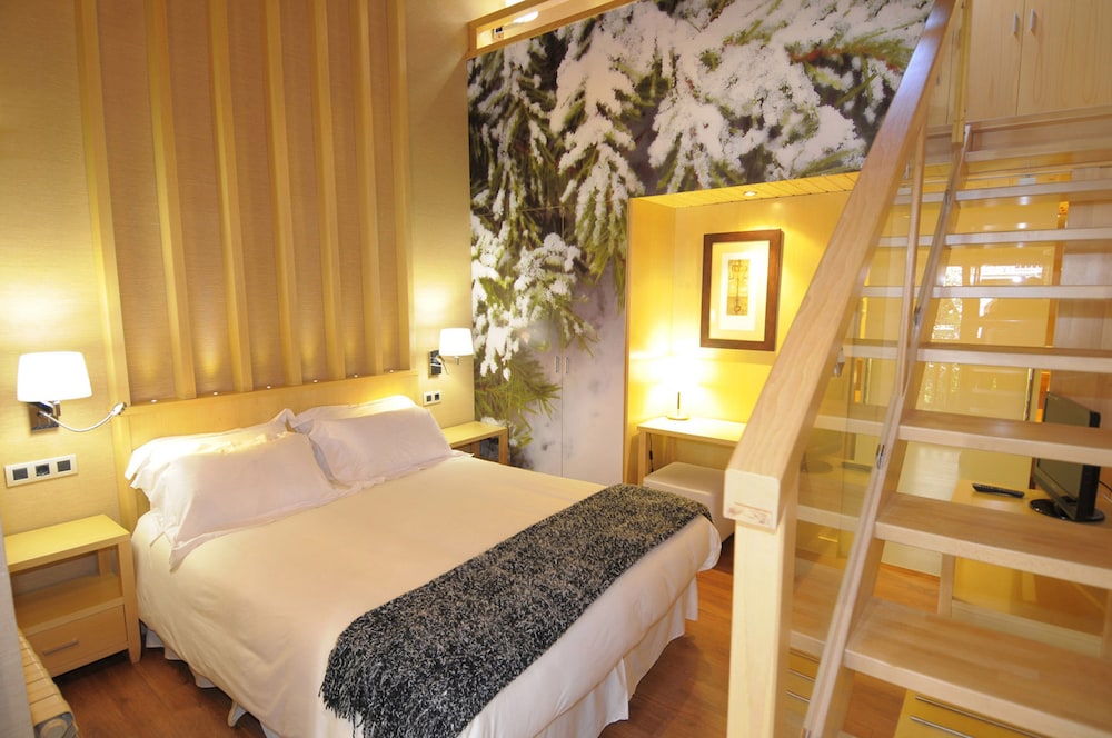 Hotel Casa Cornel — Benasque — photo 3